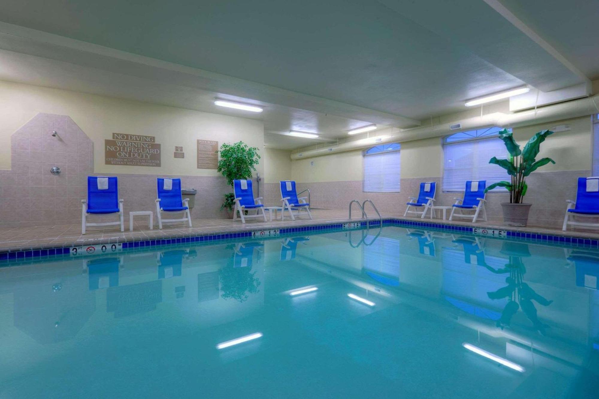 Country Inn & Suites By Radisson, Emporia, Va Luaran gambar